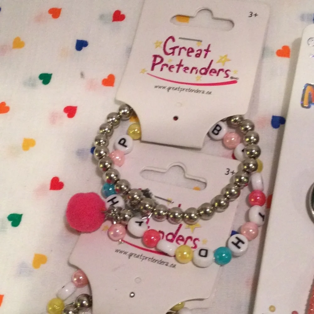 18 pieces little girls jewelry. Unicorn necklaces, mood rings, bracelets, more..
